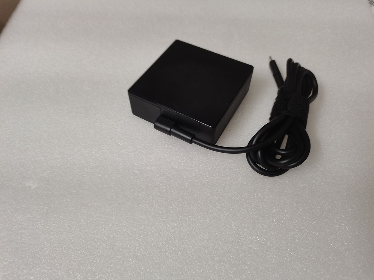 ADP-130HB B 20V 6.5A TYPE-C 13 - Pc Gaming Uk reseña y precio