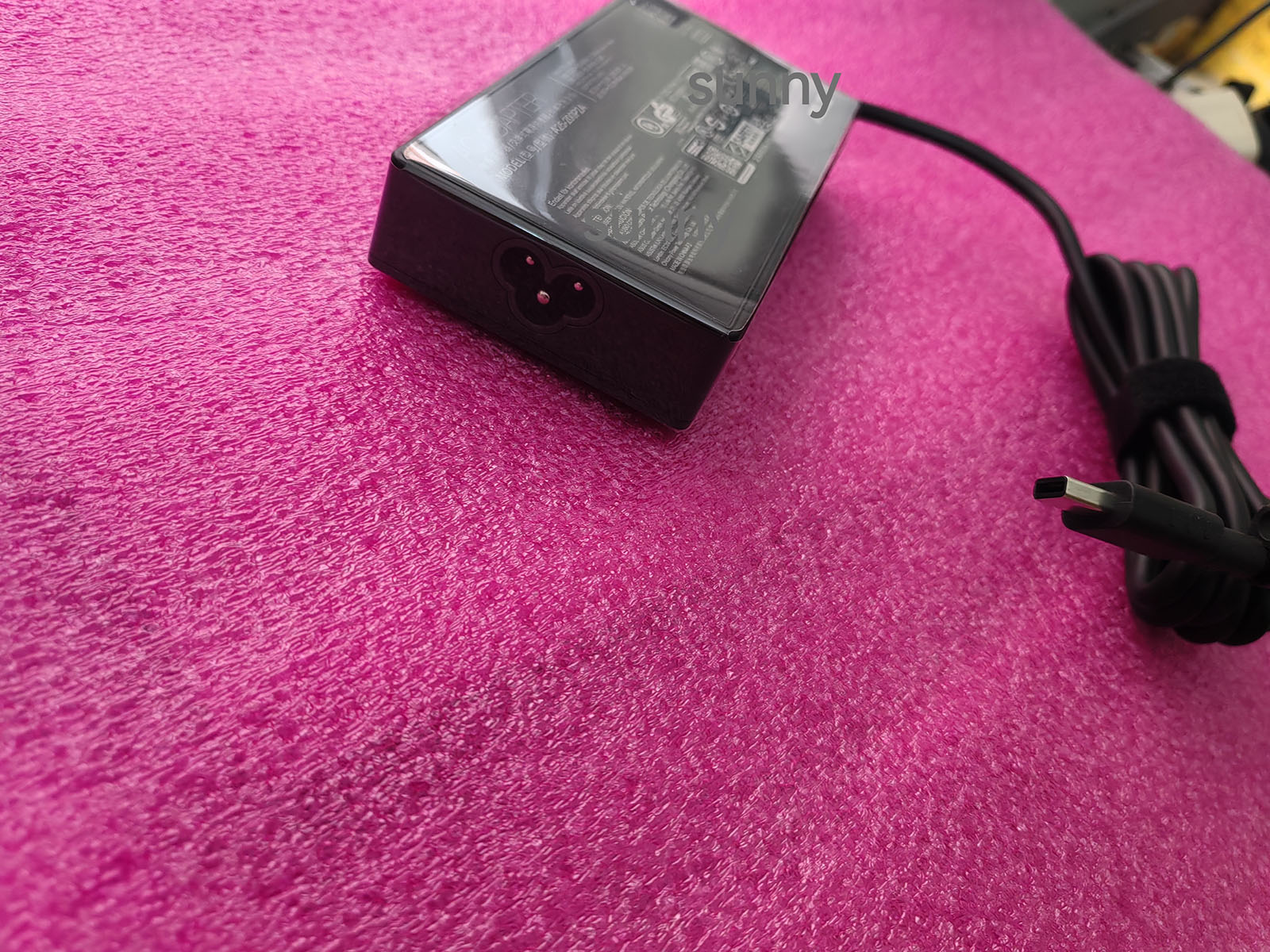 Nuevo Conector Rectangular OEM - Pc Gaming Uk reseña y precio